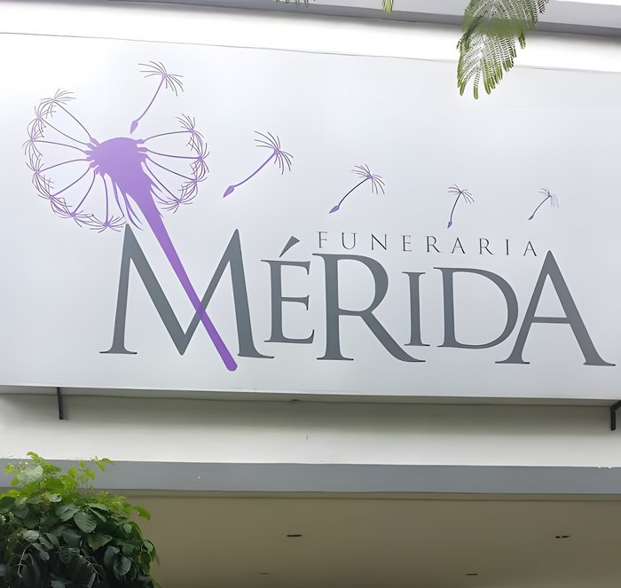 Funeraria Merida building storefront sinage