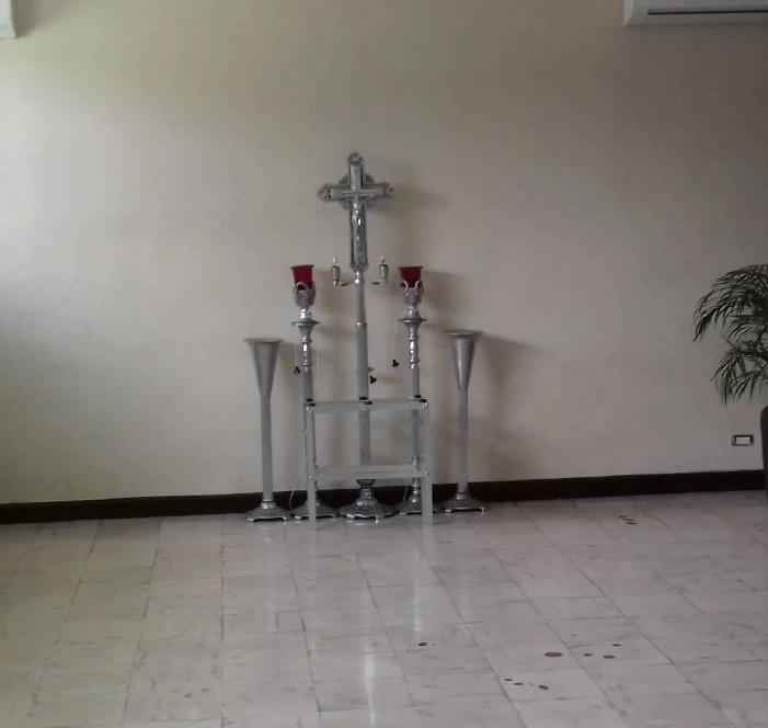 vacant viewing room